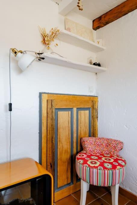 Chambre Atypique Dans Cafe Healthy 생폴드방스 외부 사진